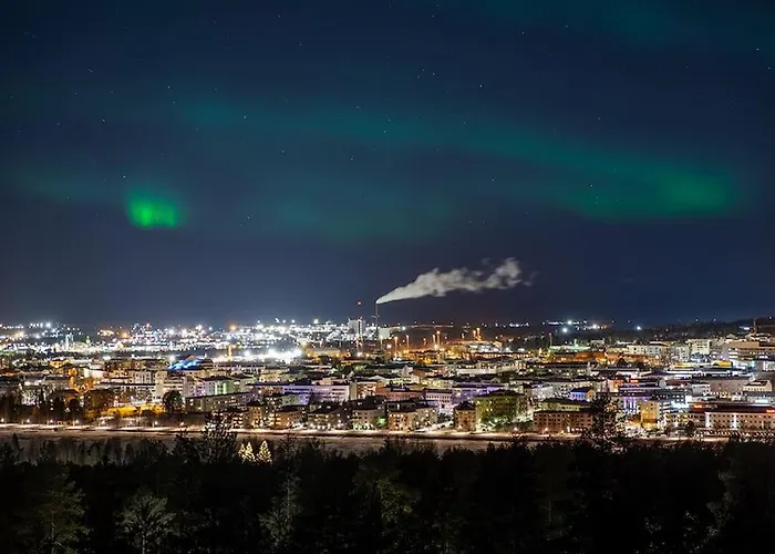 Daire Polar Night Shelter *